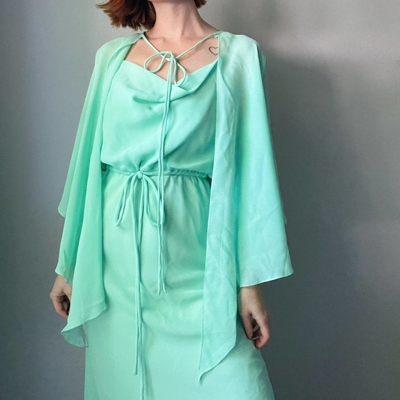 Vintage 1970's Green Cowl Neck Flowy Chiffon Midi Slip Dress + Shawl - Picture 3 of 6
